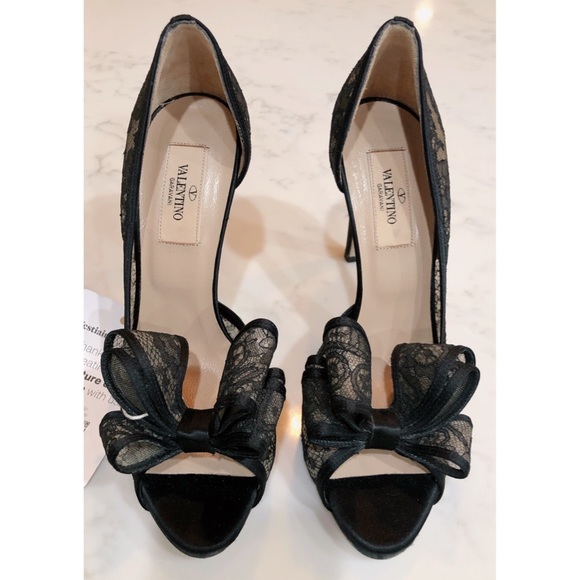 VALENTINO GARAVANI Black D’orsay Floral Lace Bow Peep Toe Satin Pumps SZ 36.5 - Picture 3 of 17